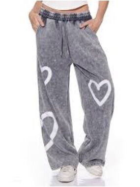 Gray Lounge Sweatpants with White Heart Prints